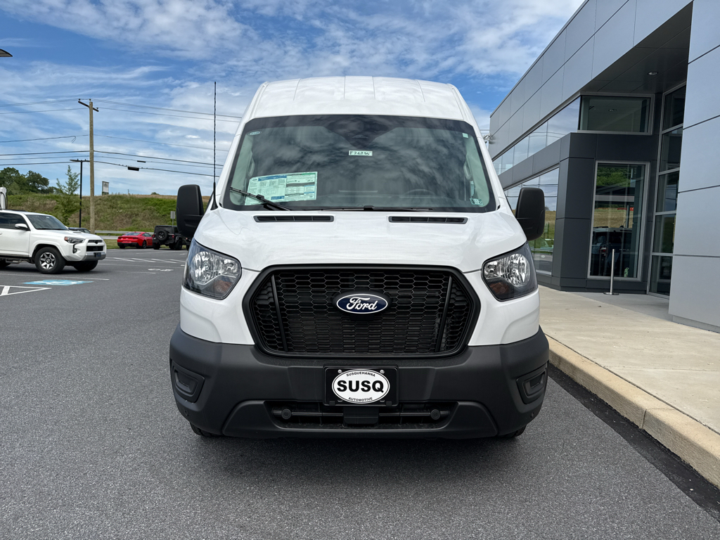 New 2026 Oxford White Ford Base image 2