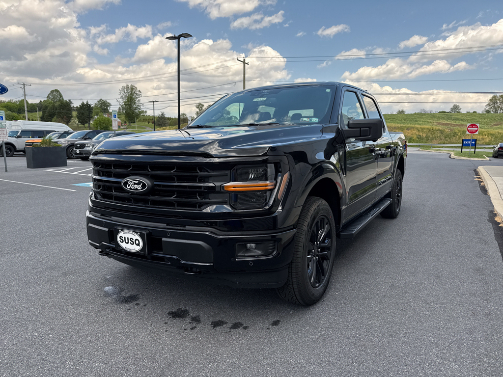 New 2026 Agate Black Metallic Ford XLT image 15