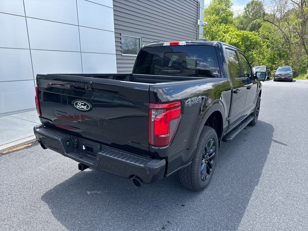 New 2026 Agate Black Metallic Ford XLT image 17