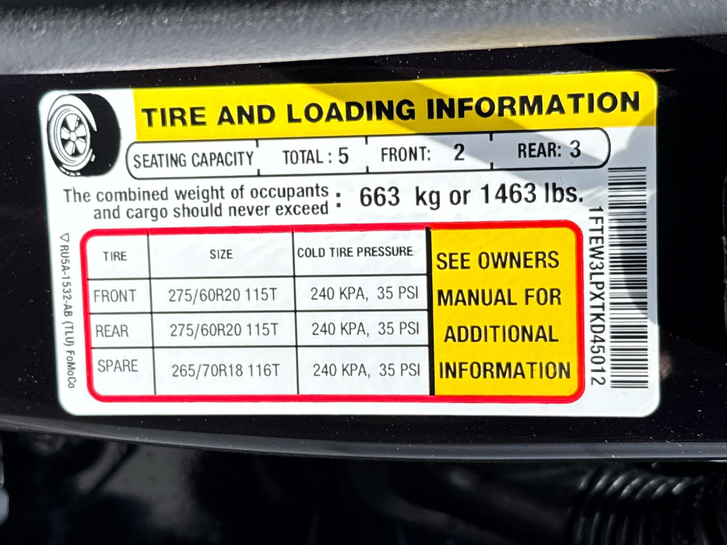 New 2026 Agate Black Metallic Ford XLT image 28