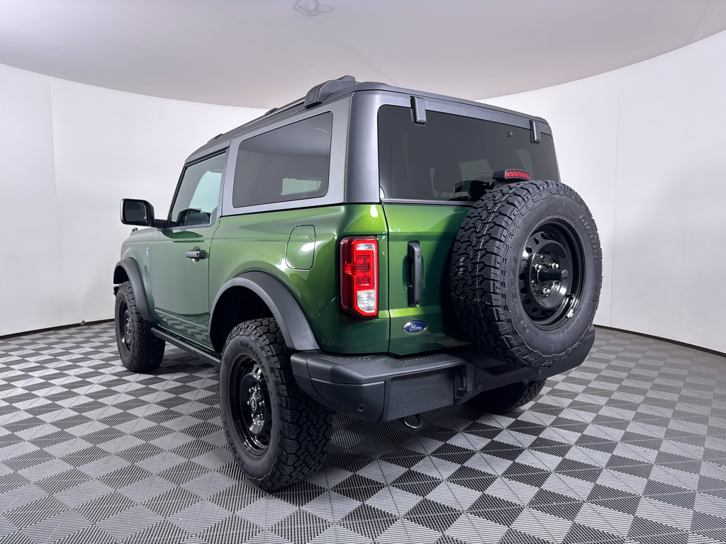 Used 2023 Eruption Green Metallic Ford Black Diamond image 18