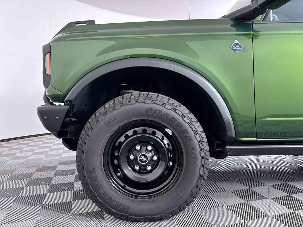 Used 2023 Eruption Green Metallic Ford Black Diamond image 20
