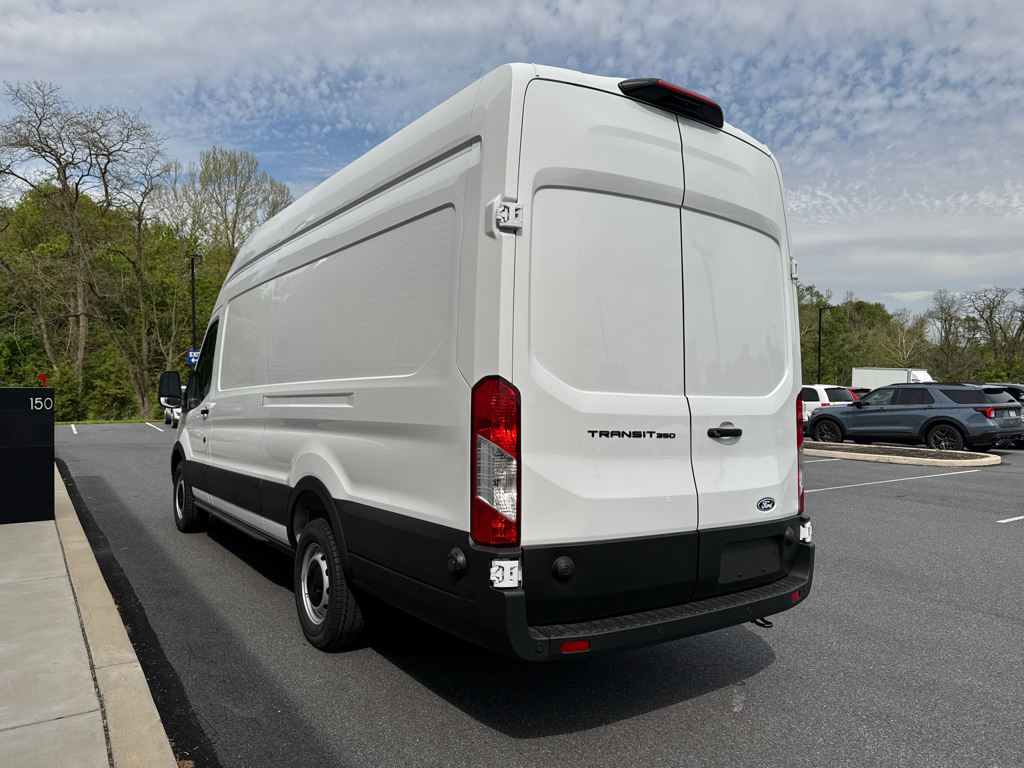 New 2026 Oxford White Ford Base image 20