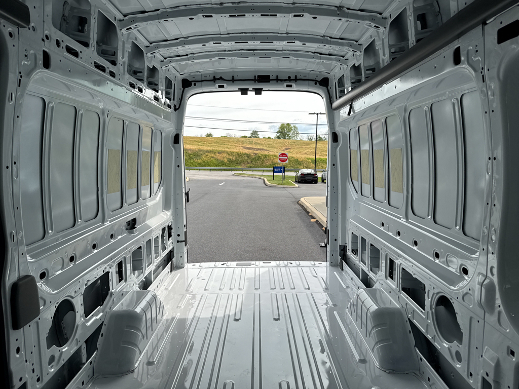 New 2026 Oxford White Ford Base image 7