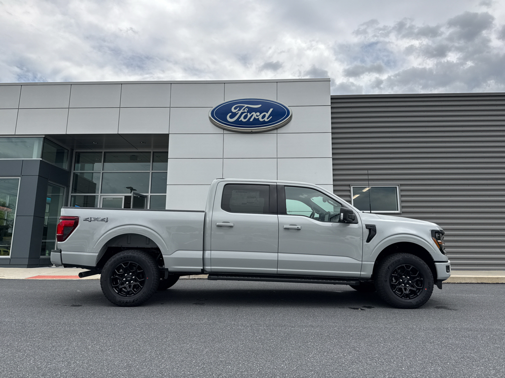 New 2026 Avalanche Ford XLT image 2
