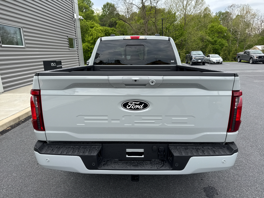 New 2026 Avalanche Ford XLT image 10