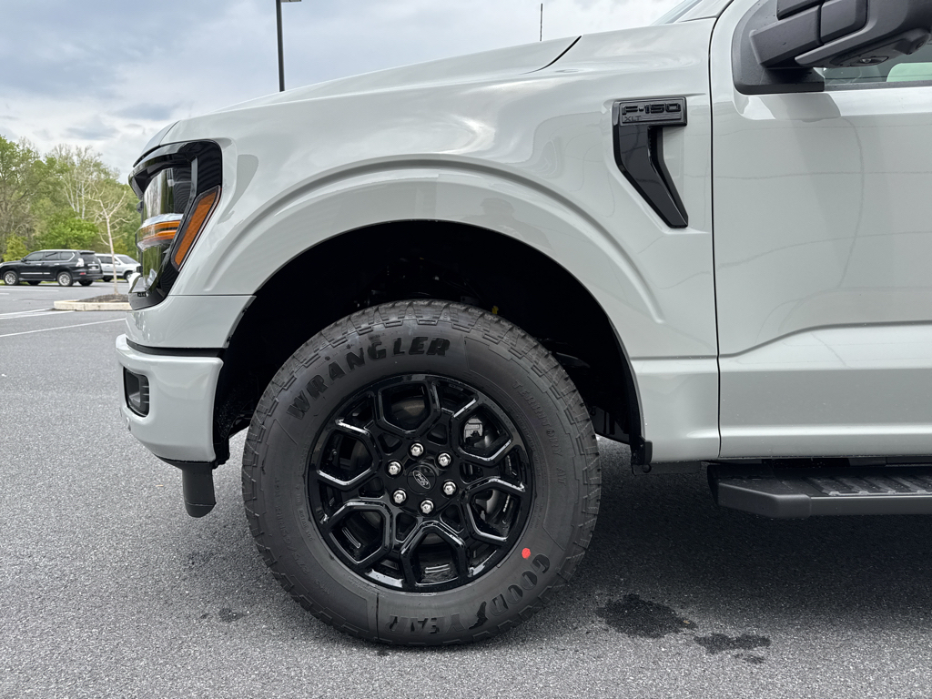 New 2026 Avalanche Ford XLT image 19
