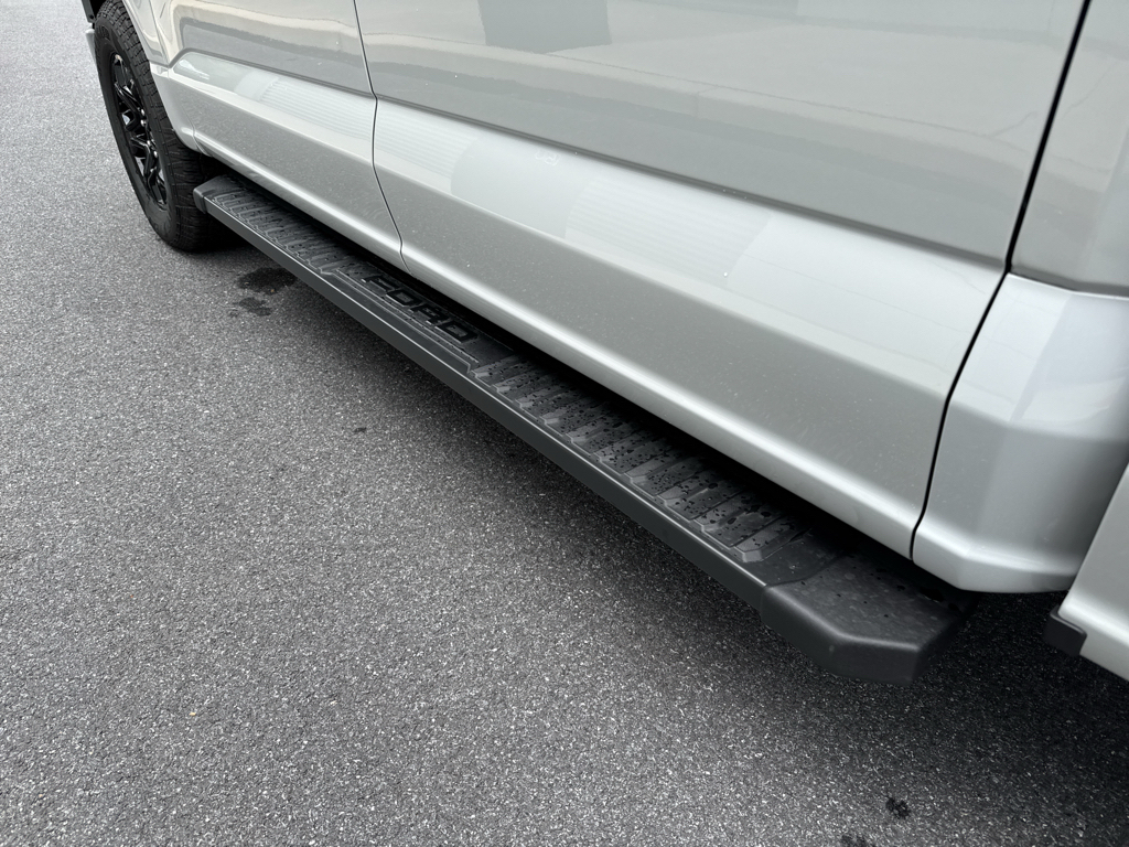 New 2026 Avalanche Ford XLT image 24
