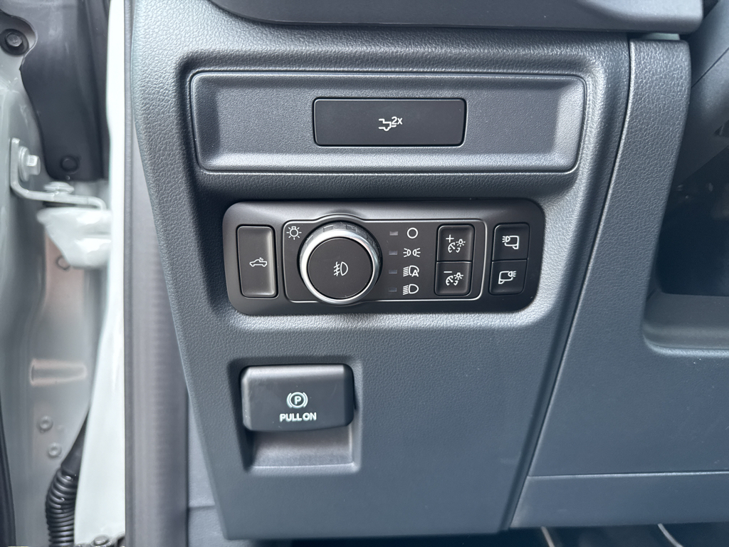 New 2026 Avalanche Ford XLT image 27