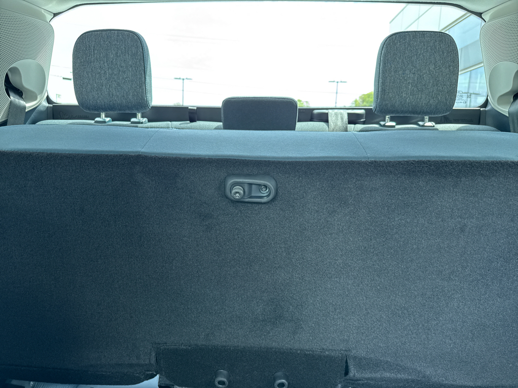 New 2026 Oxford White Ford XLT image 5
