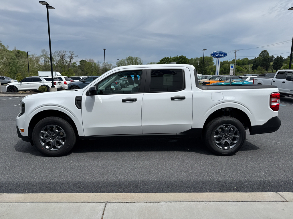 New 2026 Oxford White Ford XLT image 12