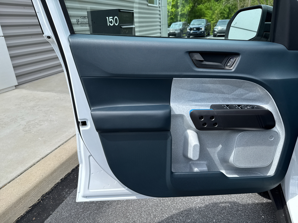 New 2026 Oxford White Ford XLT image 25