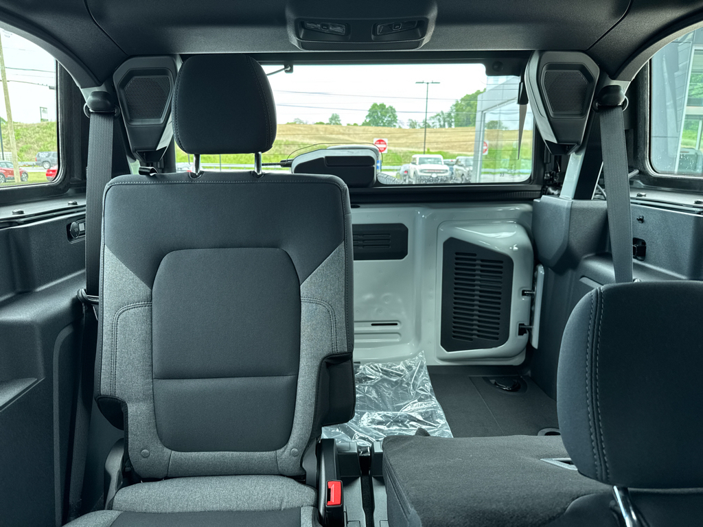 New 2026 Avalanche Gray Ford Base image 5