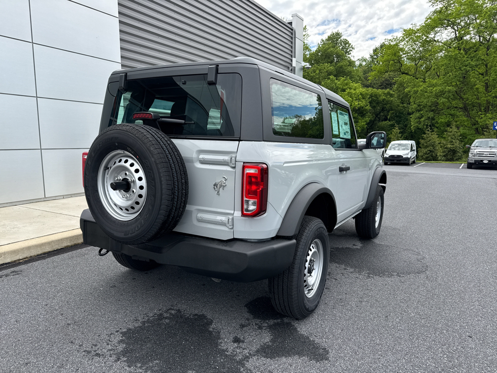 New 2026 Avalanche Gray Ford Base image 18