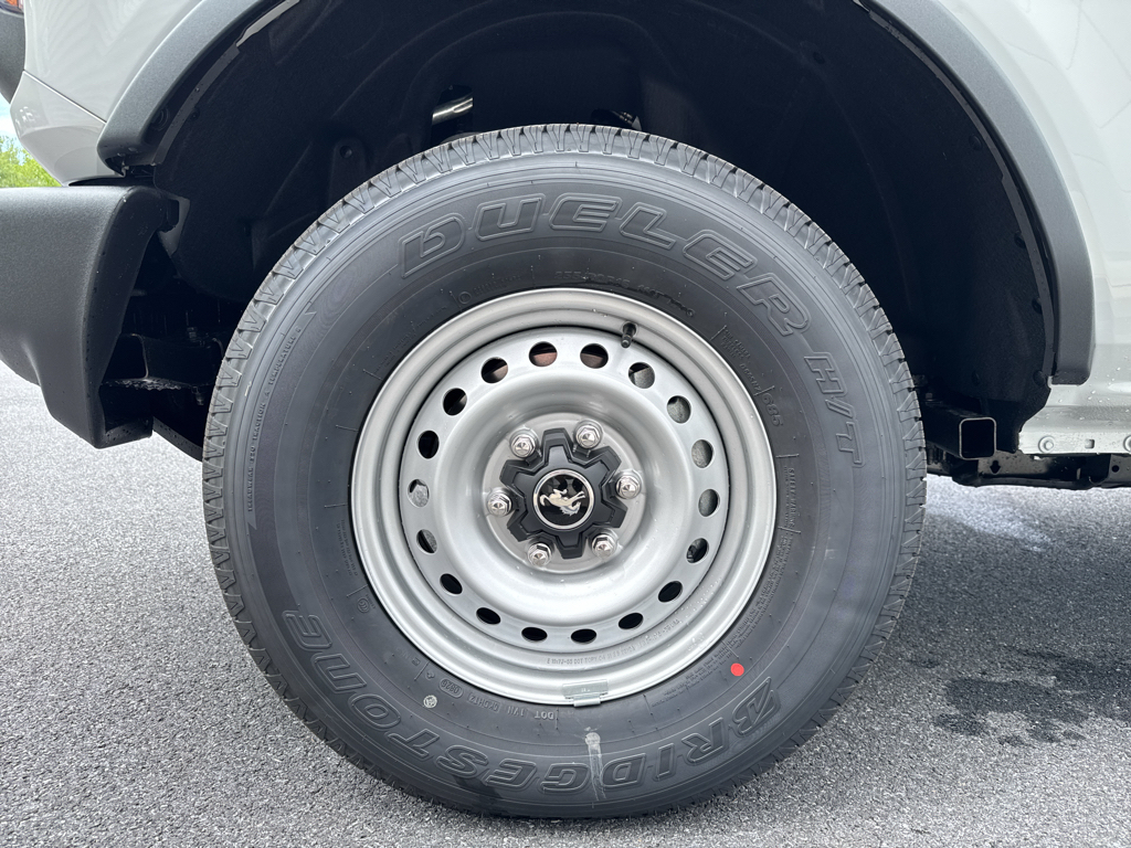 New 2026 Avalanche Gray Ford Base image 19