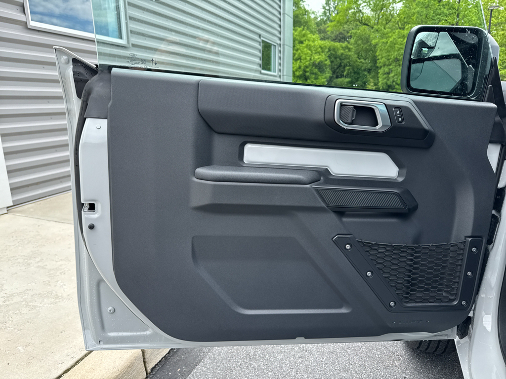 New 2026 Avalanche Gray Ford Base image 24
