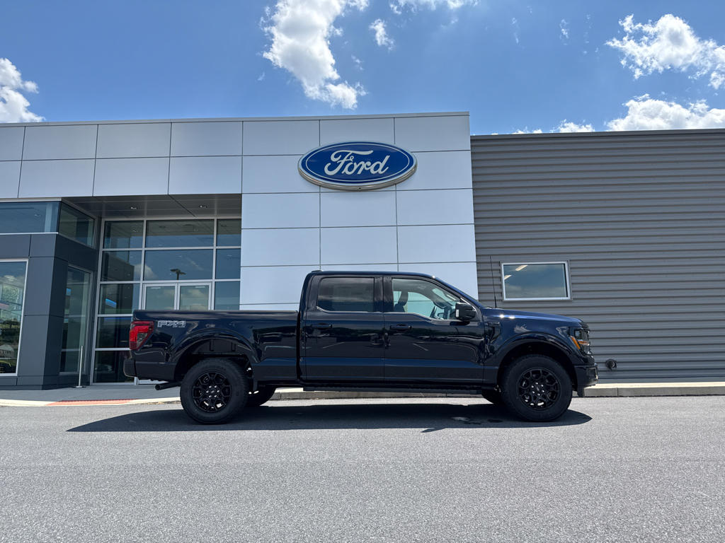 New 2026 Antimatter Blue Metallic Ford XLT image 2