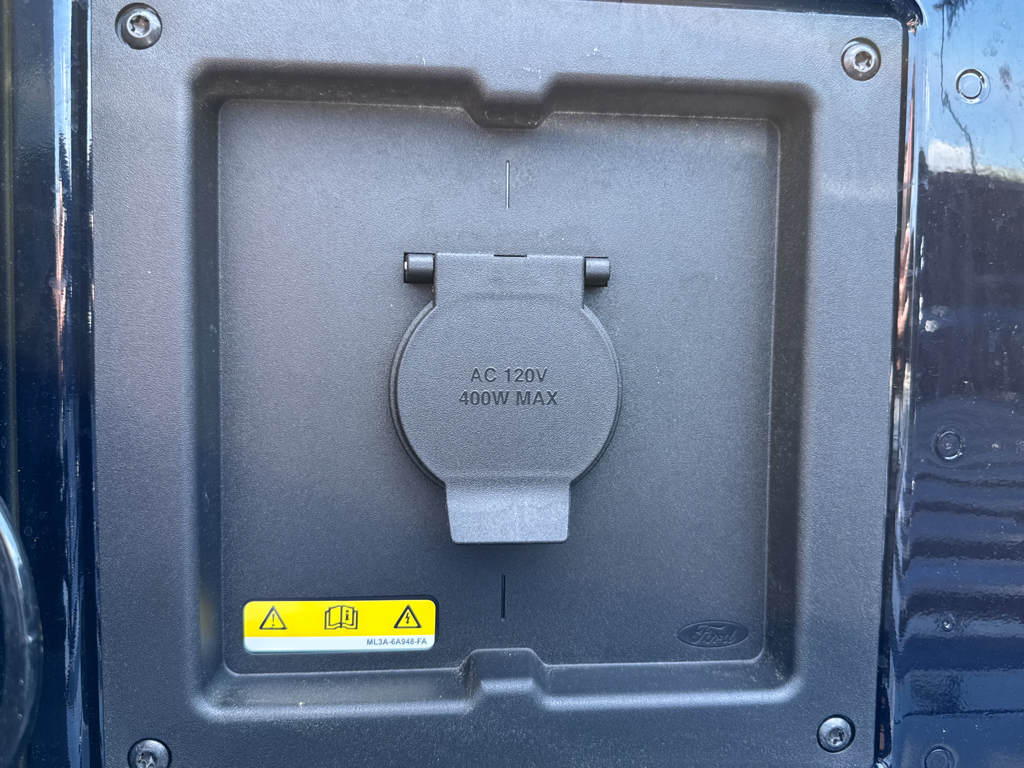New 2026 Antimatter Blue Metallic Ford XLT image 7