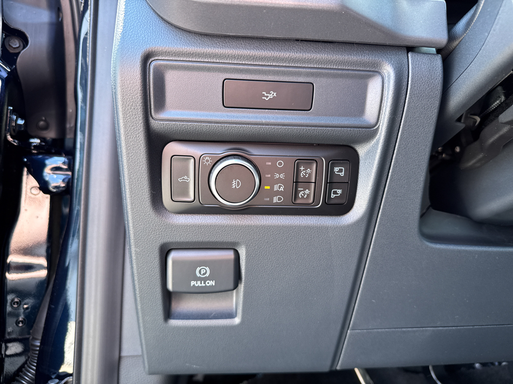 New 2026 Antimatter Blue Metallic Ford XLT image 27