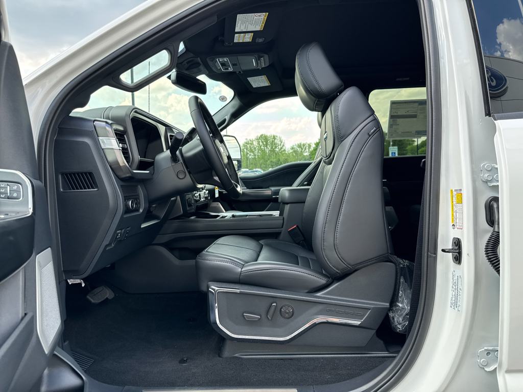 New 2026 Star White Ford  image 4