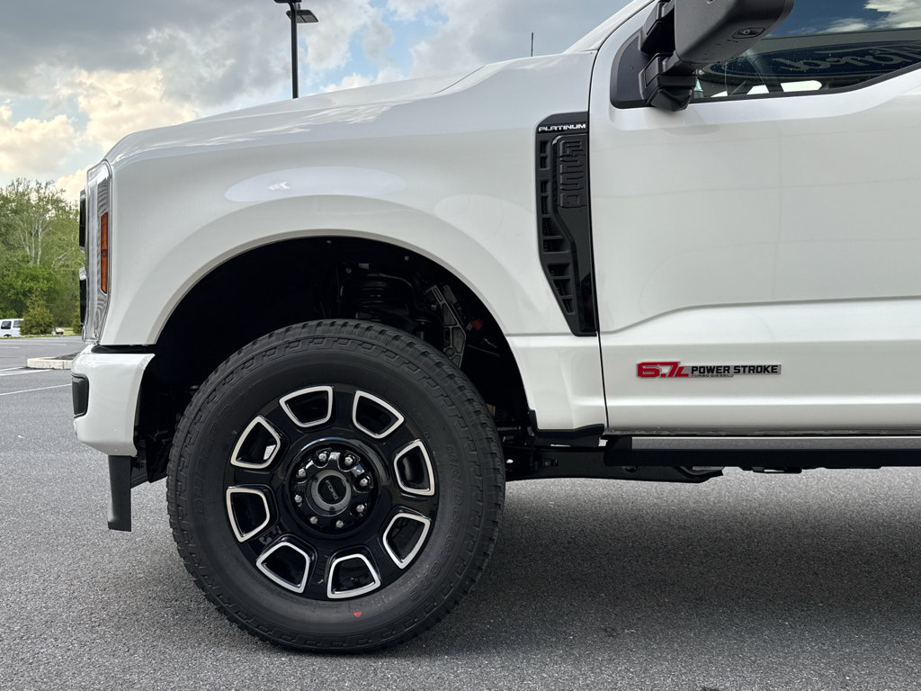 New 2026 Star White Ford  image 17