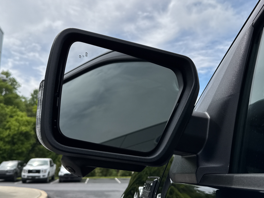 New 2026 Agate Black Metallic Ford XLT image 25