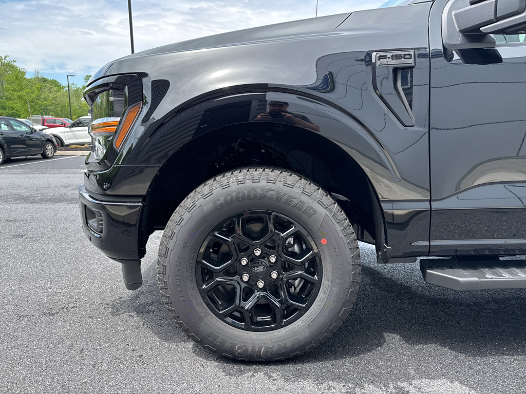 New 2026 Agate Black Metallic Ford XLT image 19
