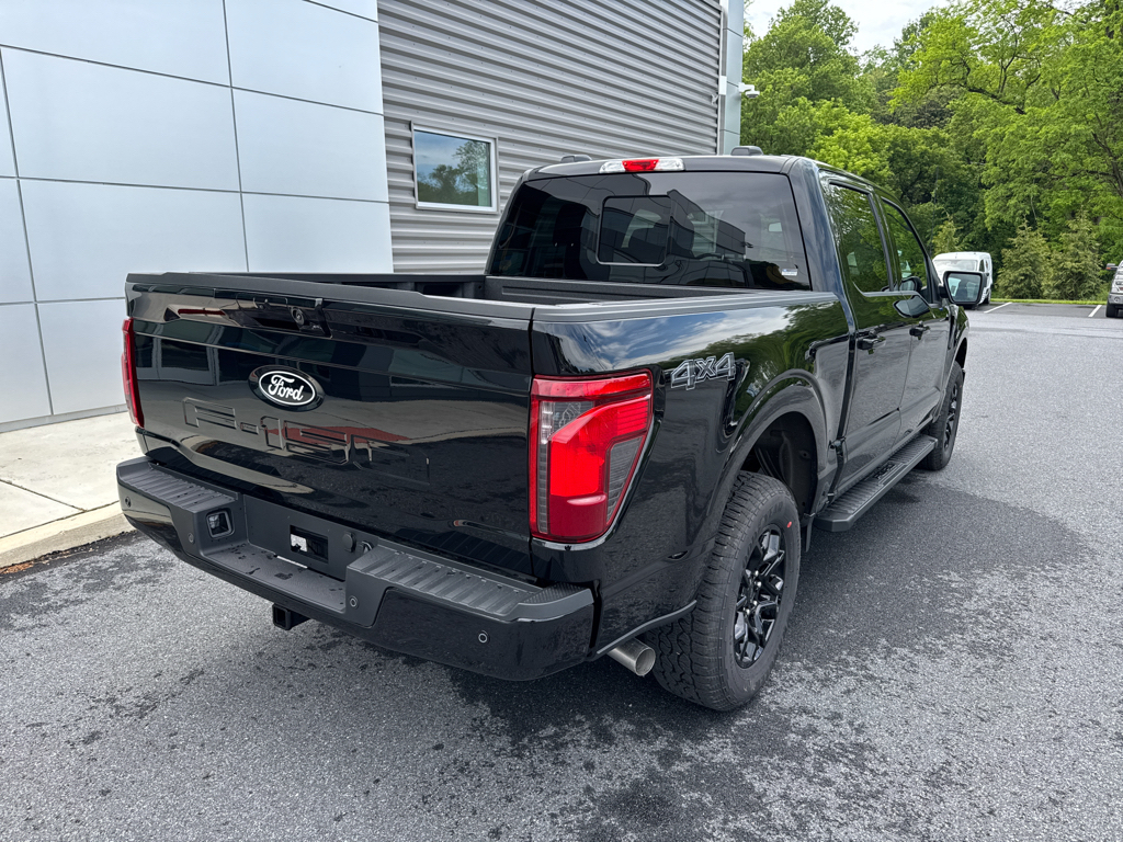 New 2026 Agate Black Metallic Ford XLT image 18