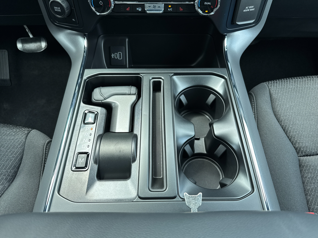 New 2026 Agate Black Metallic Ford XLT image 21