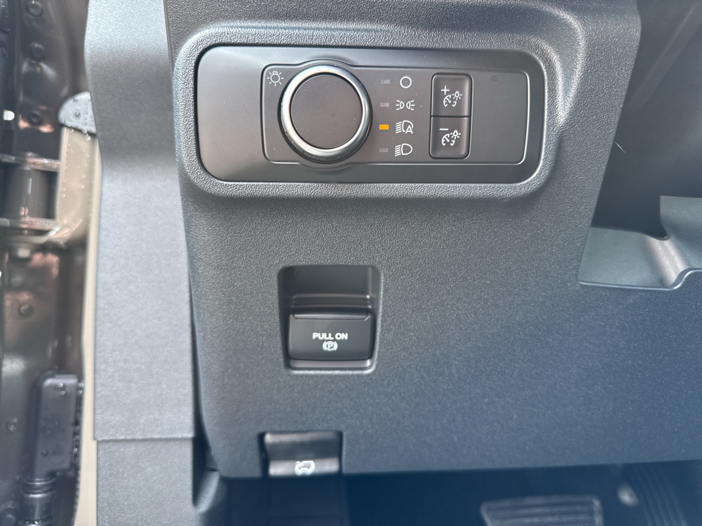 New 2026 Marsh Gray Ford Base image 25