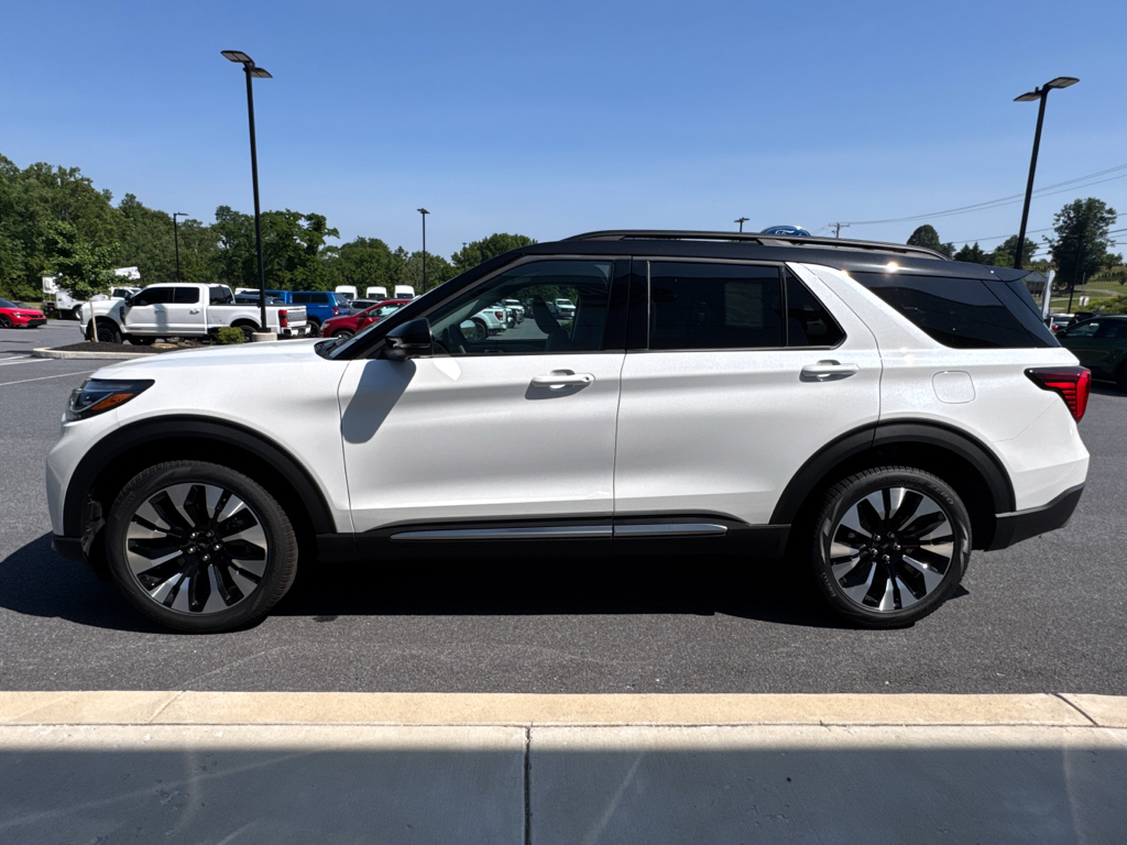 New 2026 Star White Metallic Ford Platinum image 12
