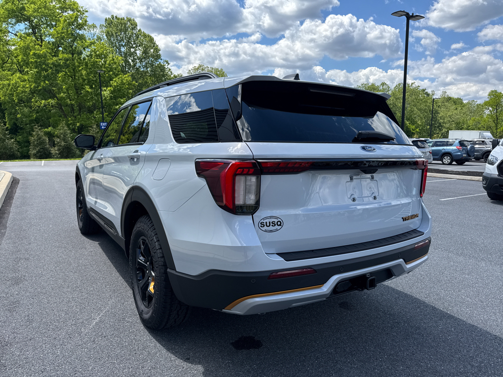 New 2026 Star White Metallic Ford Tremor image 16