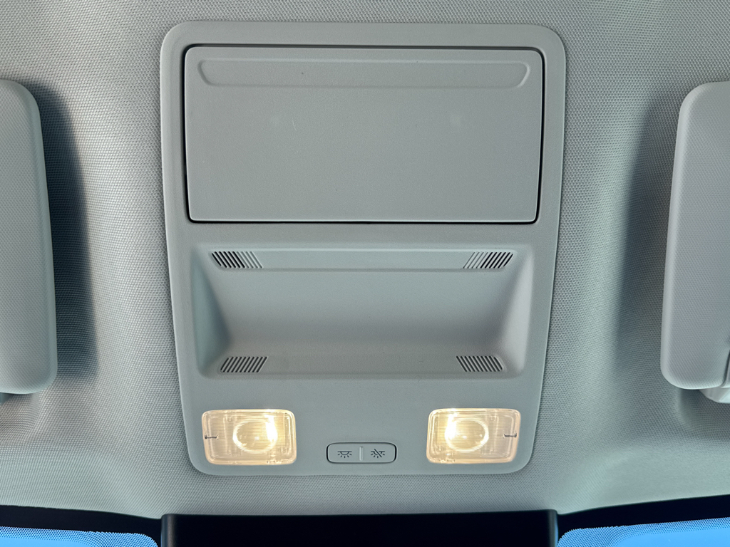 New 2026 Space White Metallic Ford XLT image 27