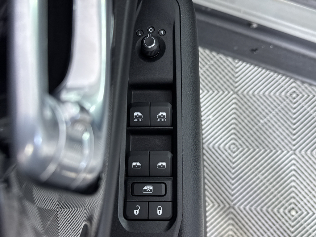 Used 2022 Sting-Gray Clearcoat Jeep Trailhawk image 23