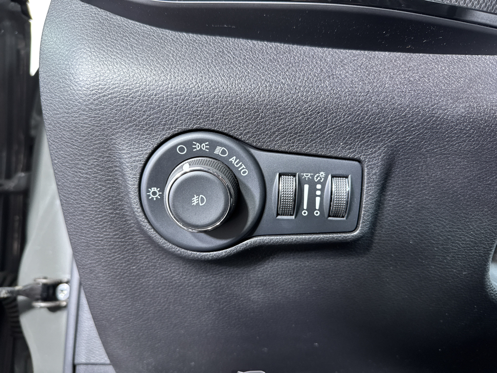 Used 2022 Sting-Gray Clearcoat Jeep Trailhawk image 28