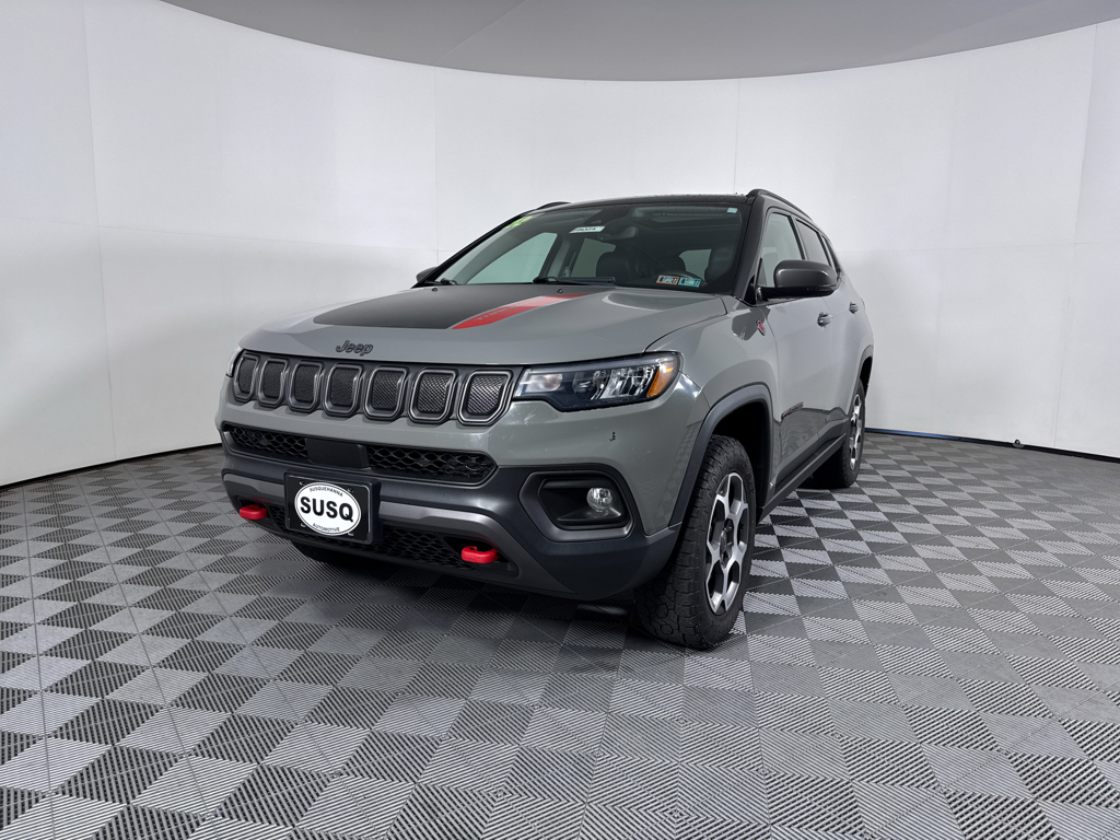 Used 2022 Sting-Gray Clearcoat Jeep Trailhawk image 16