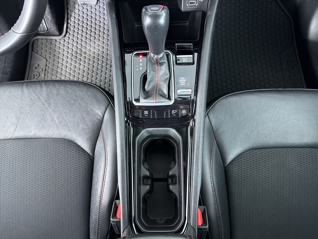 Used 2022 Sting-Gray Clearcoat Jeep Trailhawk image 21