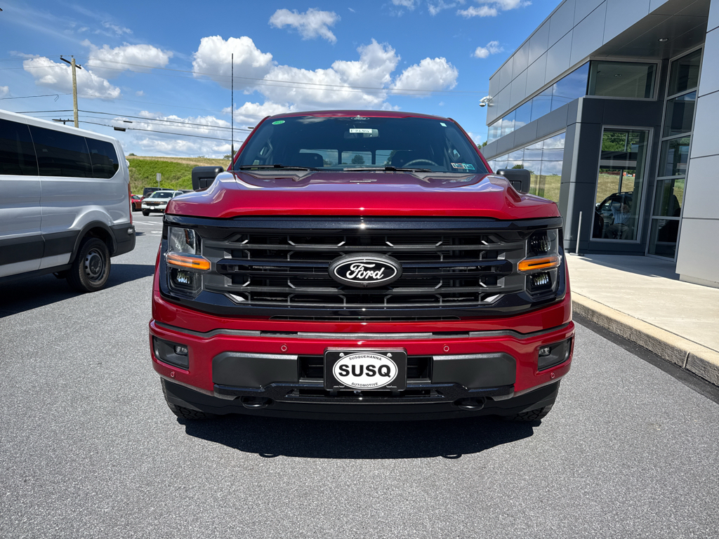 New 2026 Ruby Red Metallic Tinted Clearcoat Ford XLT image 11