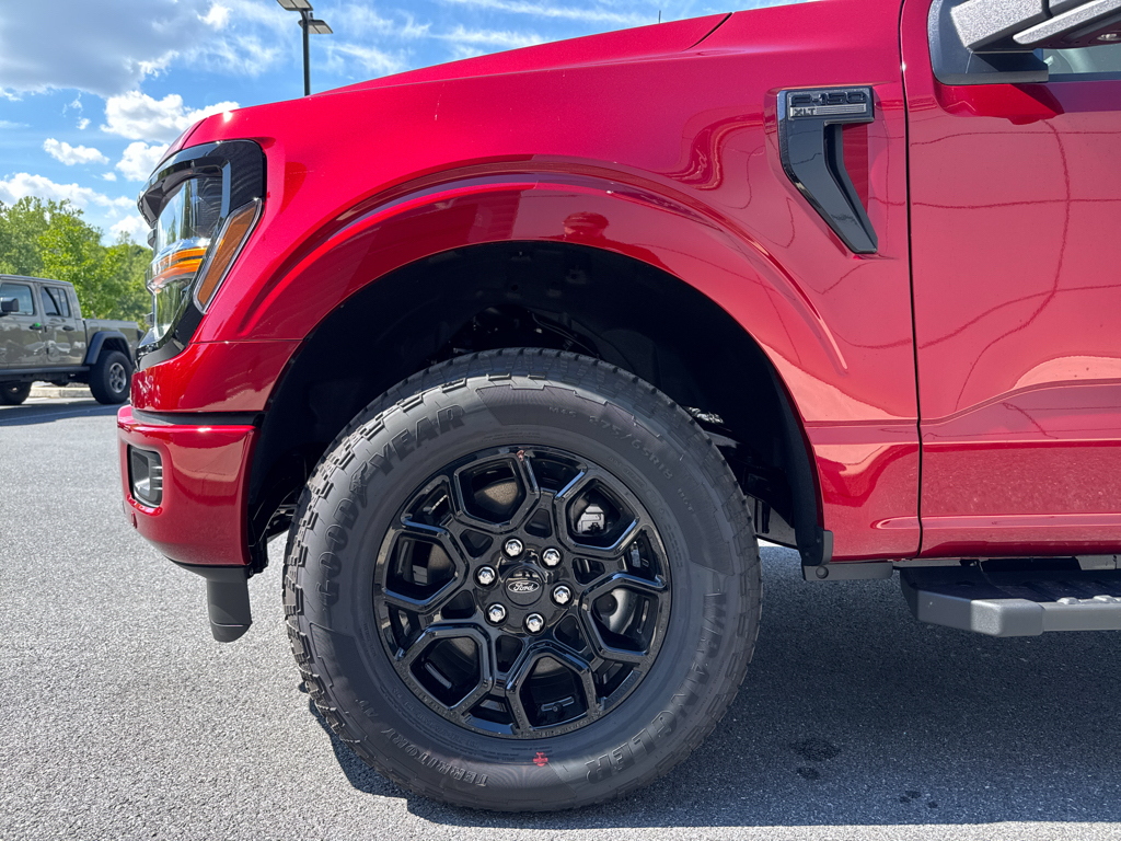 New 2026 Ruby Red Metallic Tinted Clearcoat Ford XLT image 19
