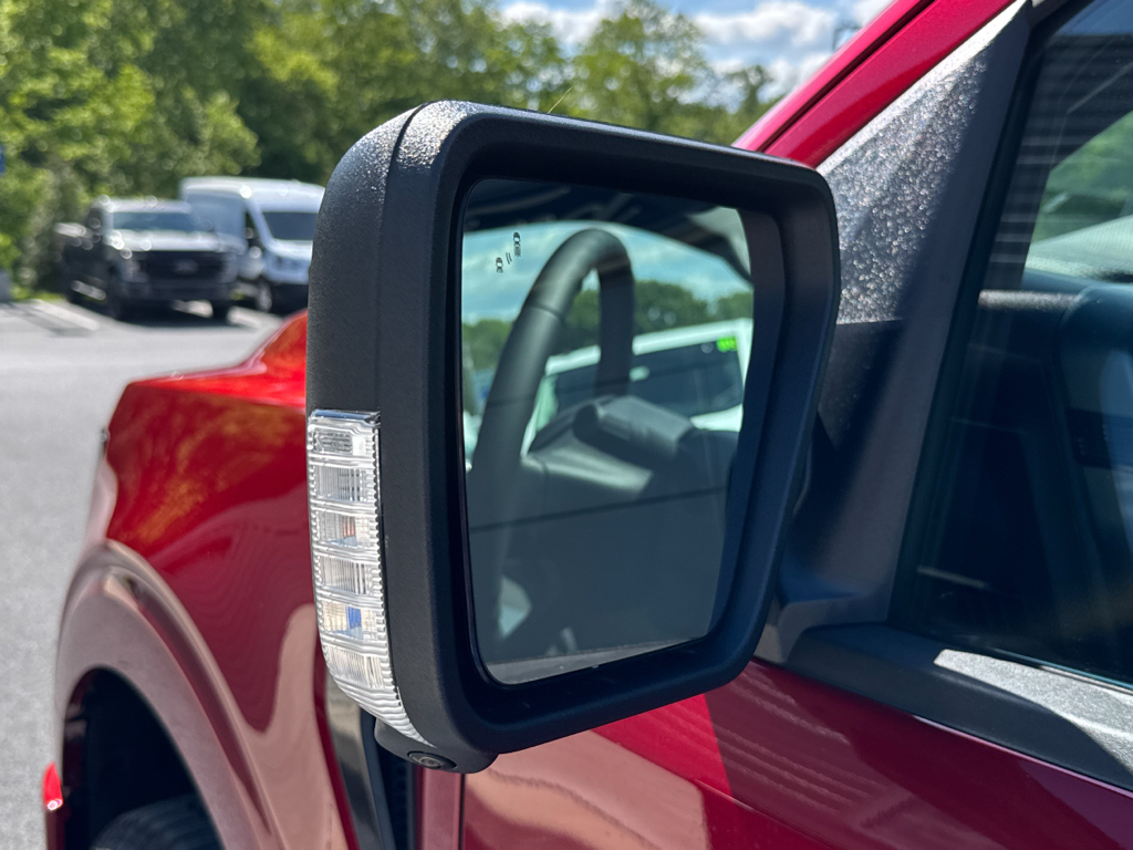 New 2026 Ruby Red Metallic Tinted Clearcoat Ford XLT image 25