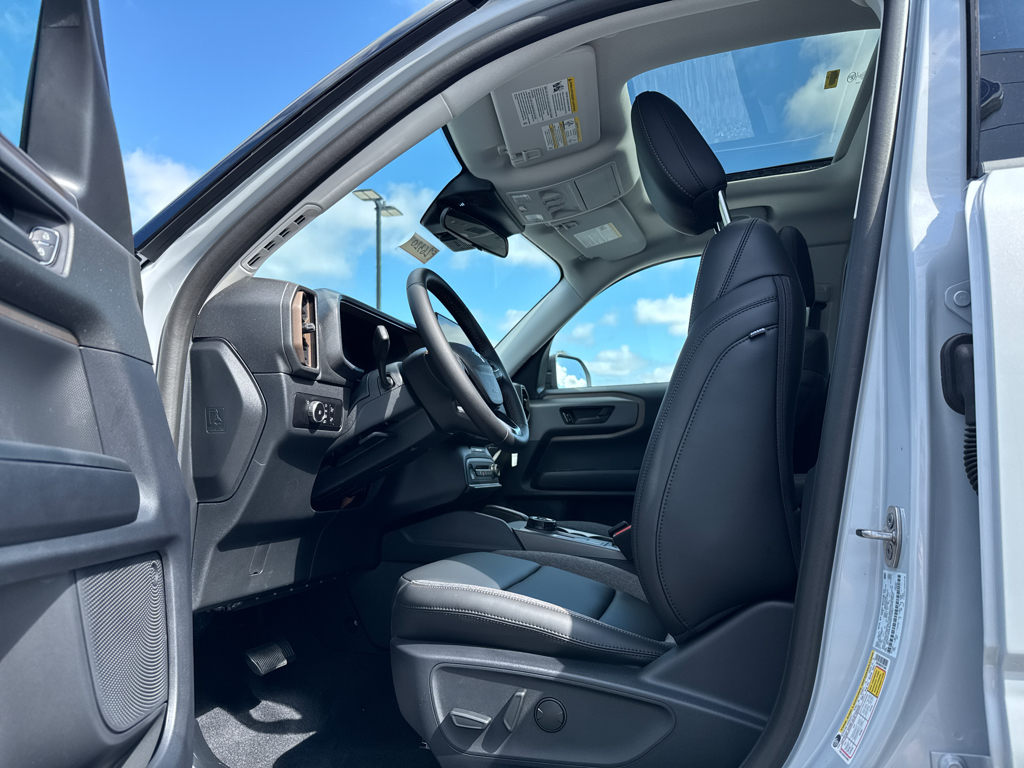 New 2026 Space White Metallic Ford Big Bend image 4