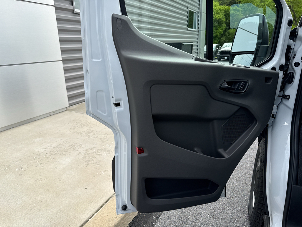 New 2026 Oxford White Ford Base image 24