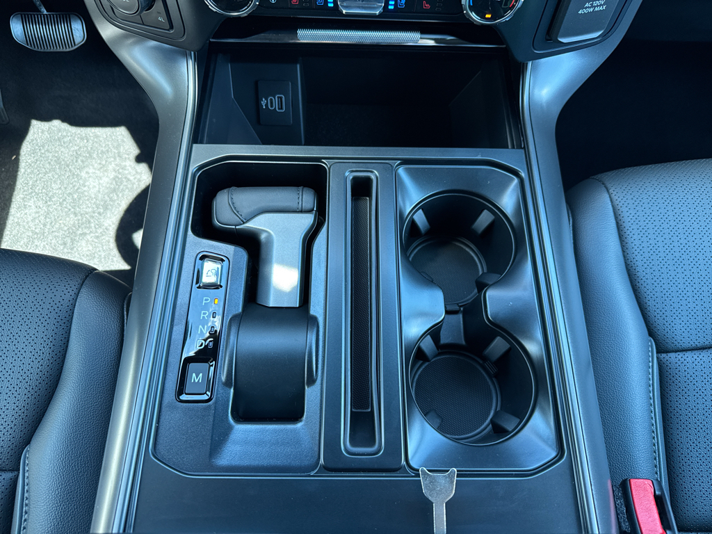 New 2026 Carbonized Gray Metallic Ford LARIAT image 20