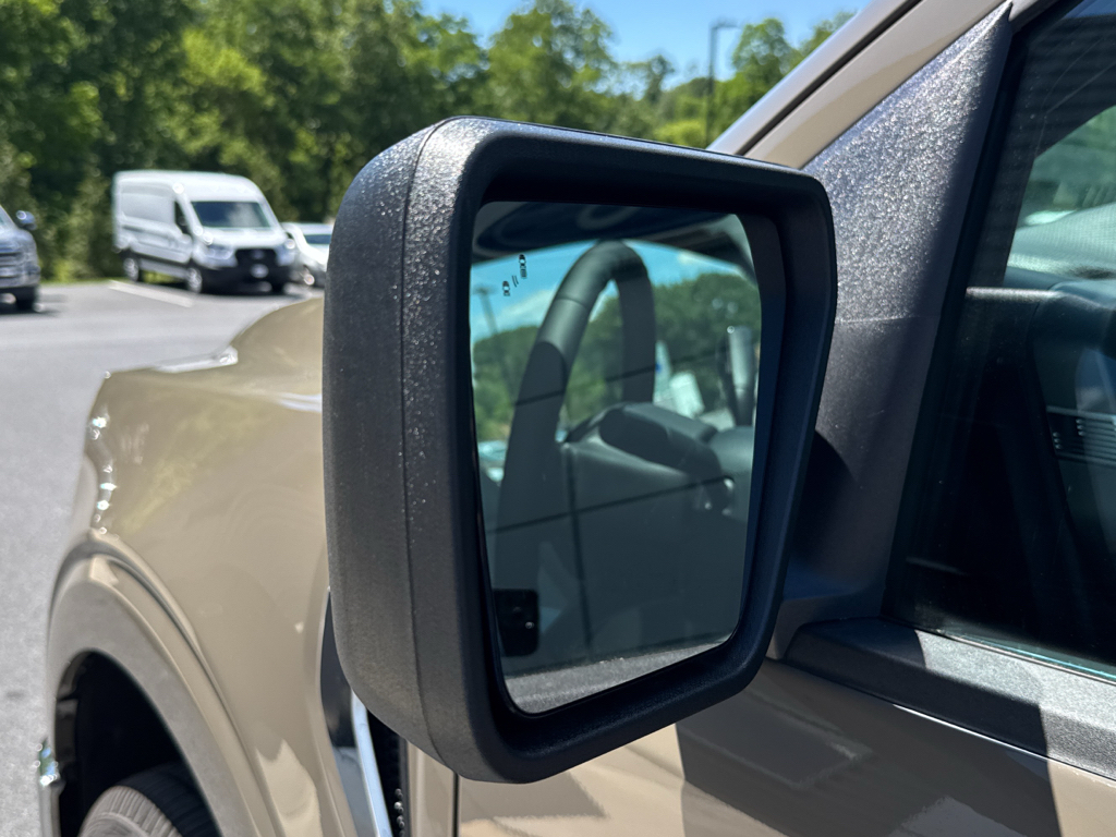 New 2026 Marsh Gray Ford XLT image 23