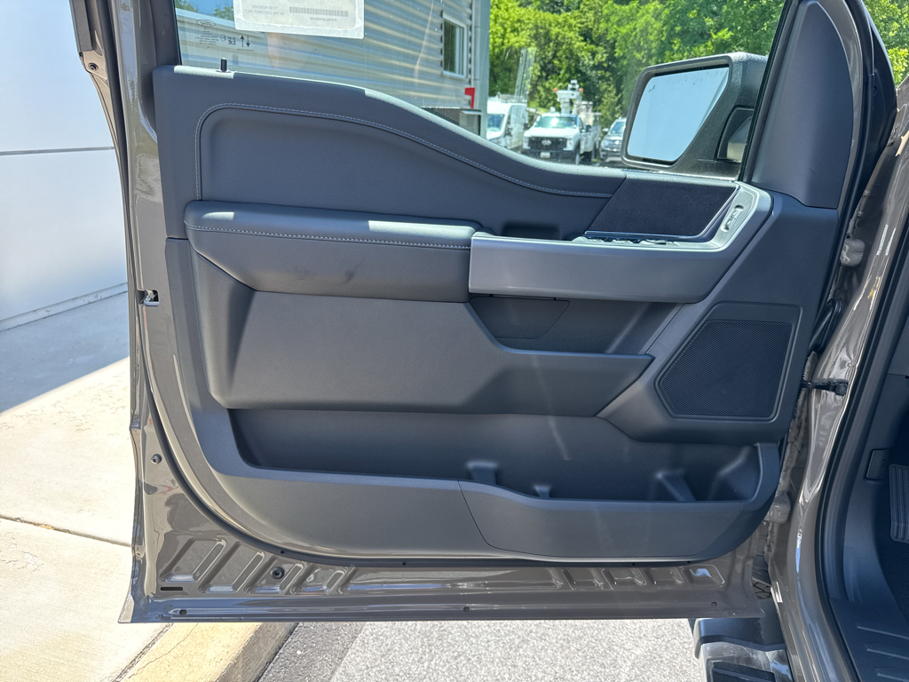 New 2026 Marsh Gray Ford XLT image 24