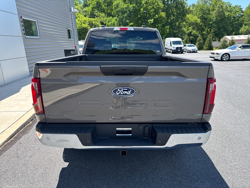 New 2026 Marsh Gray Ford XLT image 8