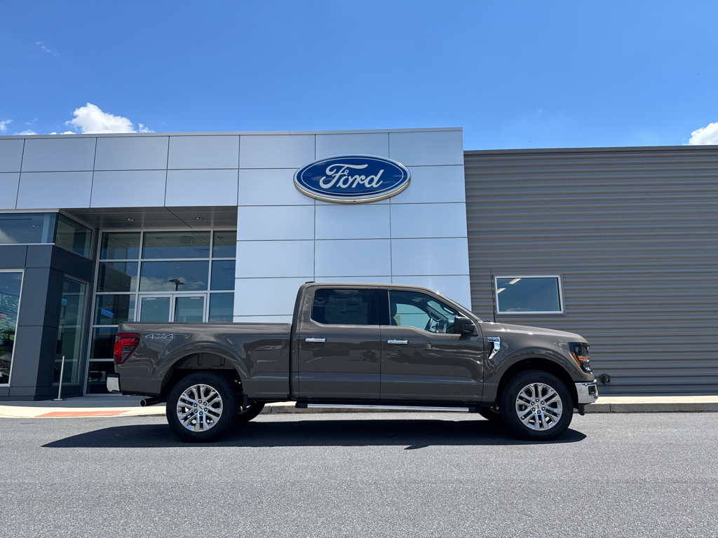 New 2026 Marsh Gray Ford XLT image 2