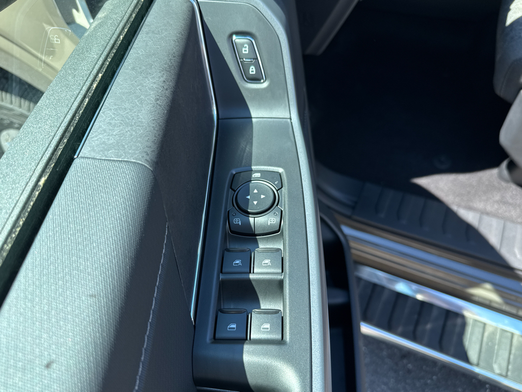 New 2026 Marsh Gray Ford XLT image 21