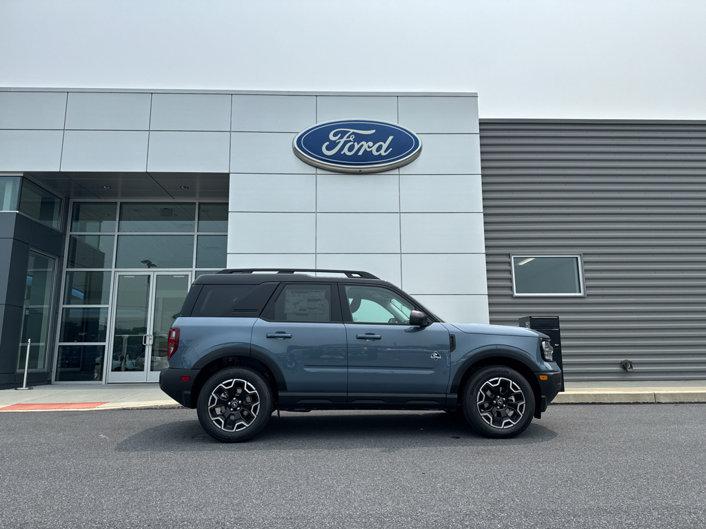 New 2026 Azure Gray Metallic Tri-coat Ford Outer Banks image 11