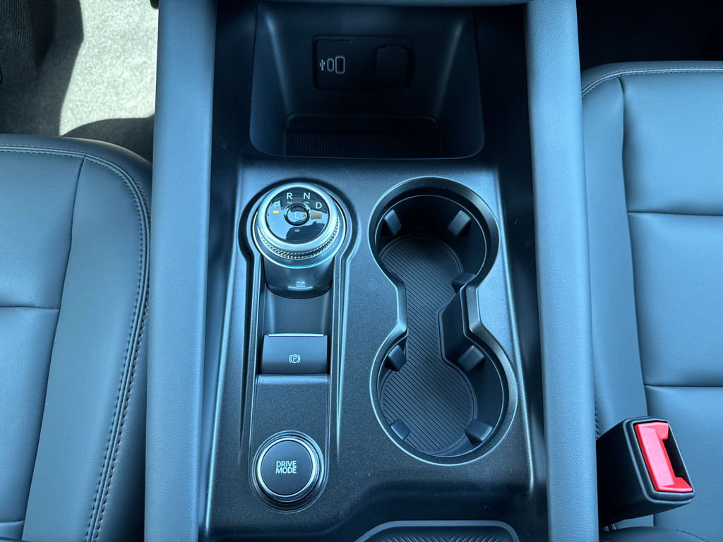New 2026 Space White Metallic Ford Active image 20
